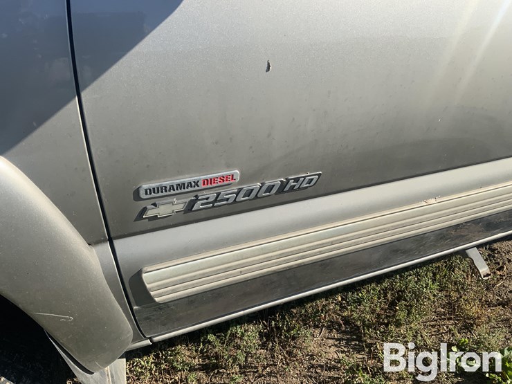 2002-chevrolet-silverado-2500-image-9