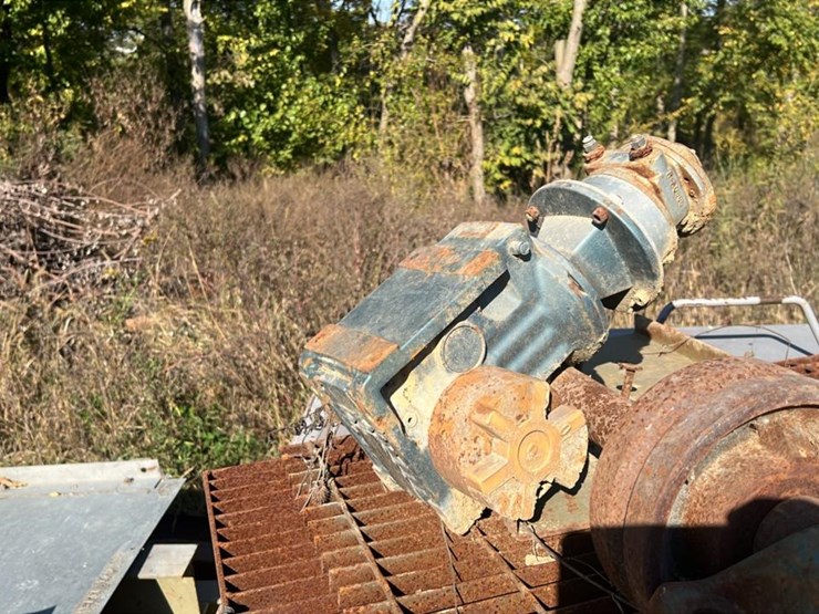 #4714-•-16’x16’-clemco-abrasive-blast-room-image-24