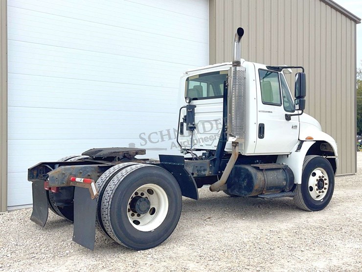 2007-international-durastar-4400-image-5