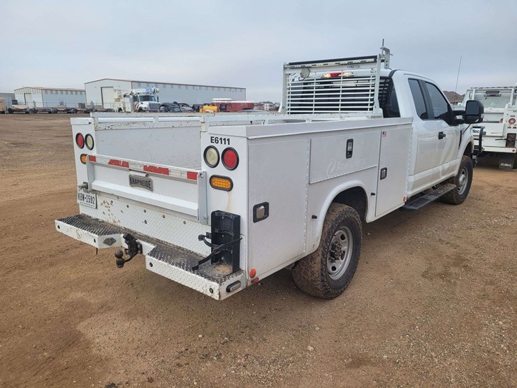 2017-ford-f350-image-4