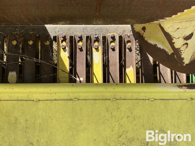 2004-john-deere-630b-image-17