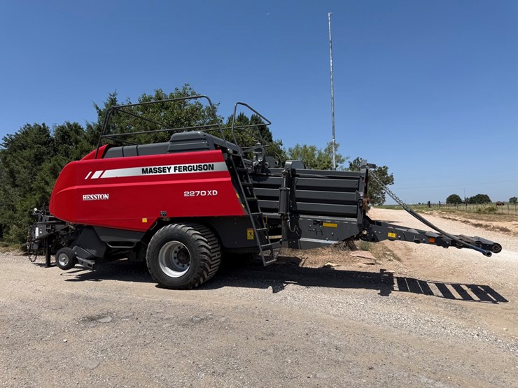 2022-massey-ferguson-2270xd-image-4