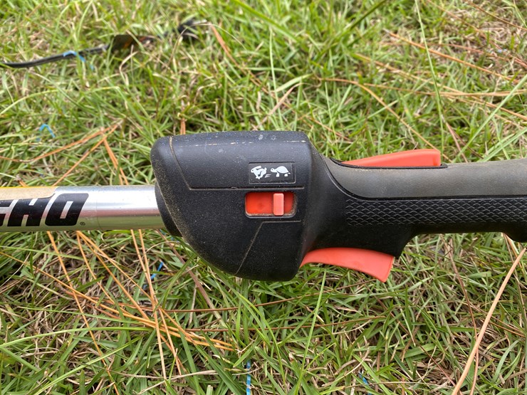 #69-•-#177-•-echo-58-v-electric-string-trimmer-with-charger-and-two-batteries.-image-4