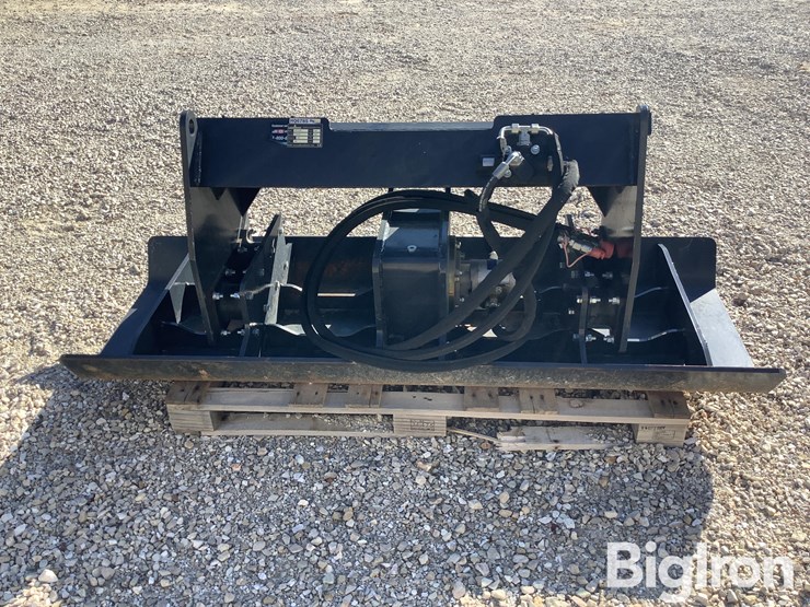 2024-landhonor-vpc-11-72w-skid-steer-plate-compactor-image-4