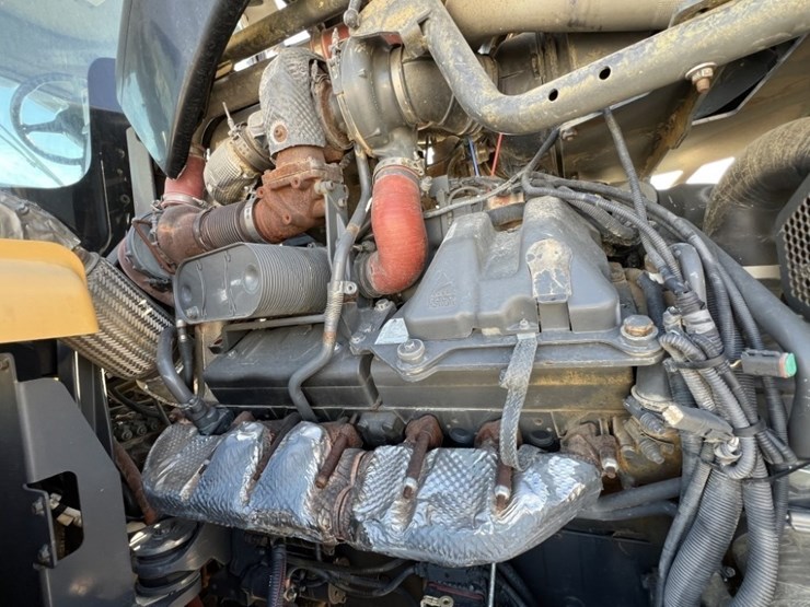 2016-challenger-mt965e-image-32