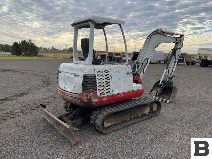 takeuchi-tb135-image-6