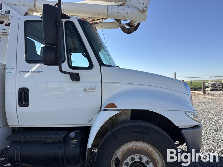 2005-international-durastar-4300-image-15