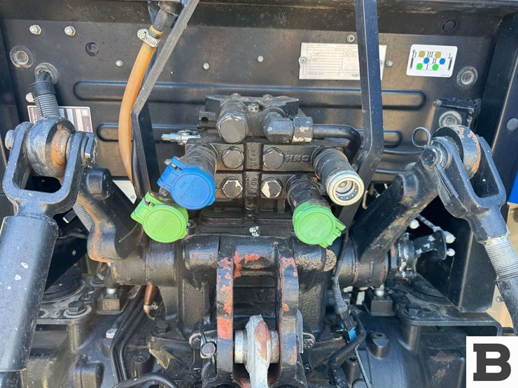 2014-new-holland-t4.105-image-29