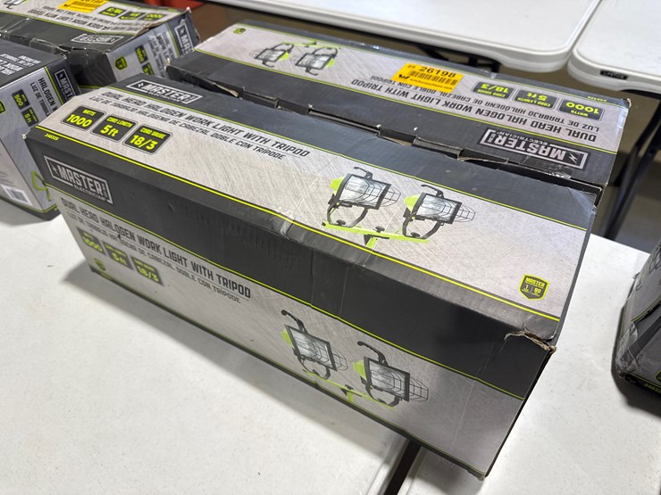 #26198-•-lot-of-master-electrical-halogen-work-lights-w/tripod-image-1