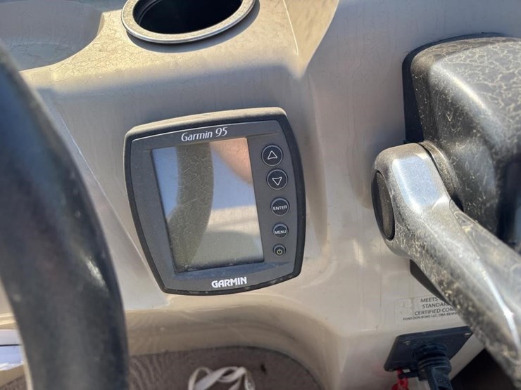 2011-unknown-trailer-image-16