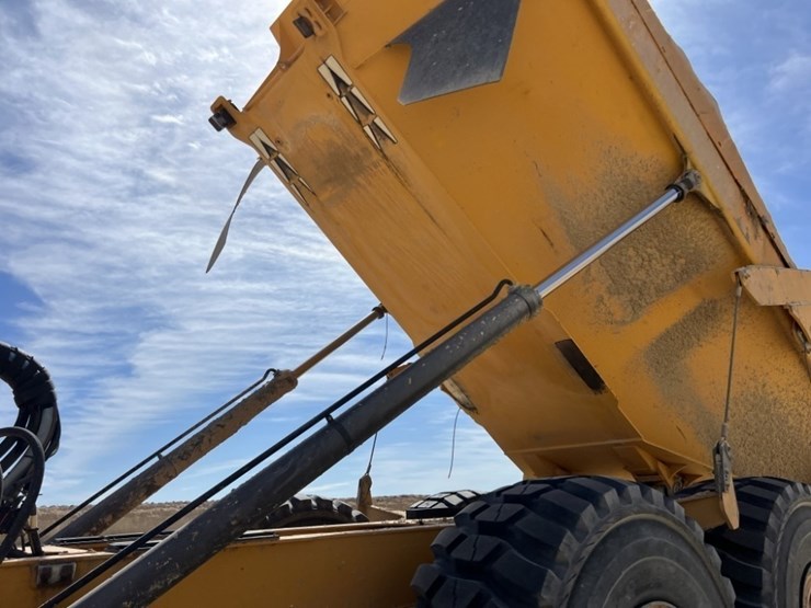 2020-volvo-a60h-image-35