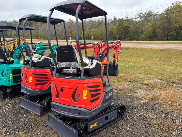 #5-•-cfg-industrial-mx15rx-mini-excavator-image-2