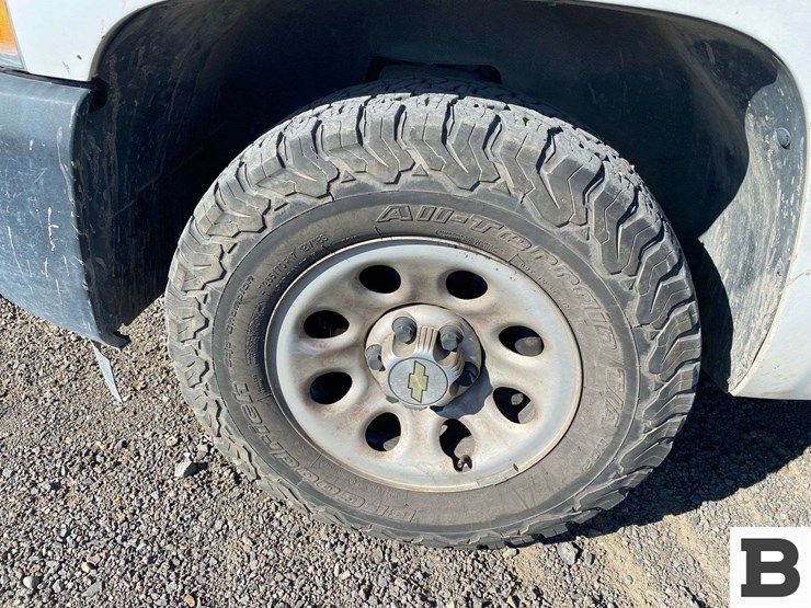 2012-chevrolet-silverado-1500-image-10