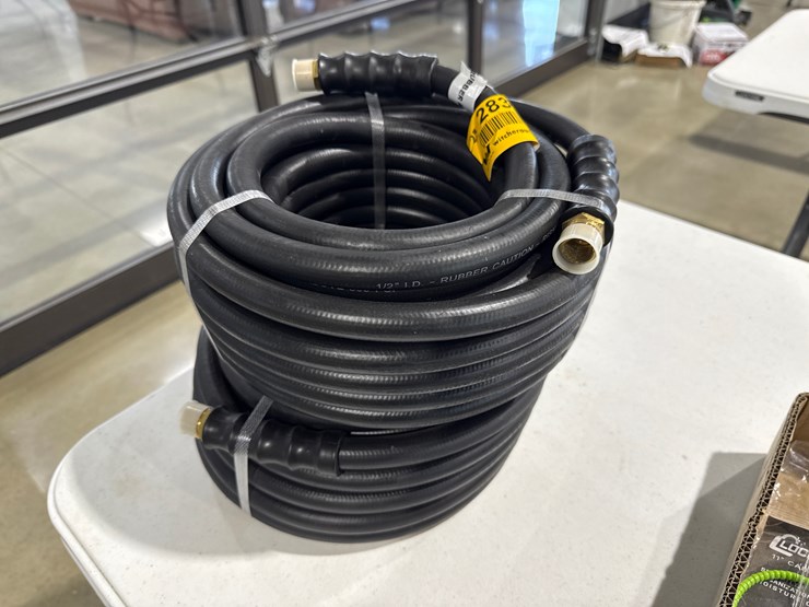 #28370-•-lot-of-(2)-unused-1/2"-x-50"-rubber-air-hoses-image-1