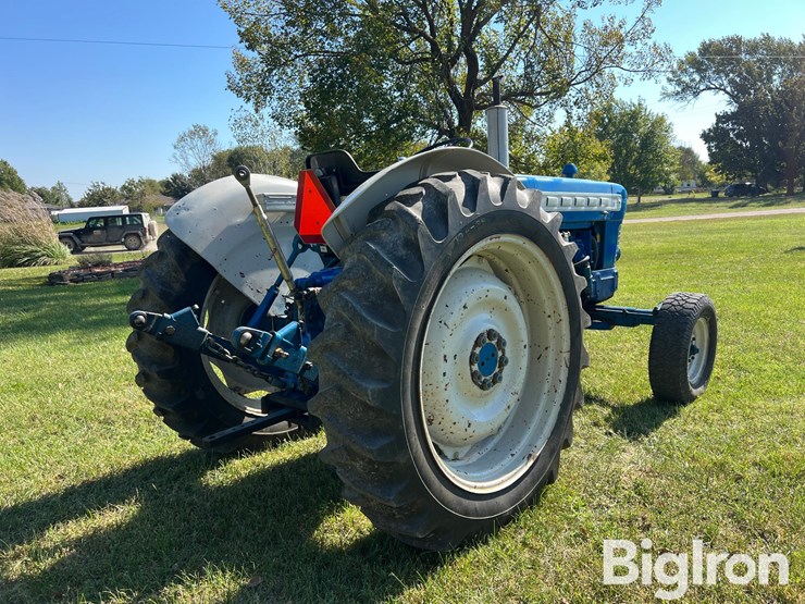 1967-ford-5000-image-6