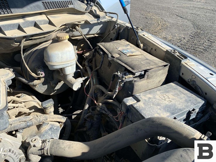 2013-ram-1500-pickup-image-28