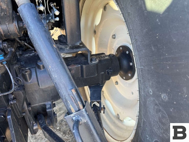 2014-new-holland-t4.105-image-32