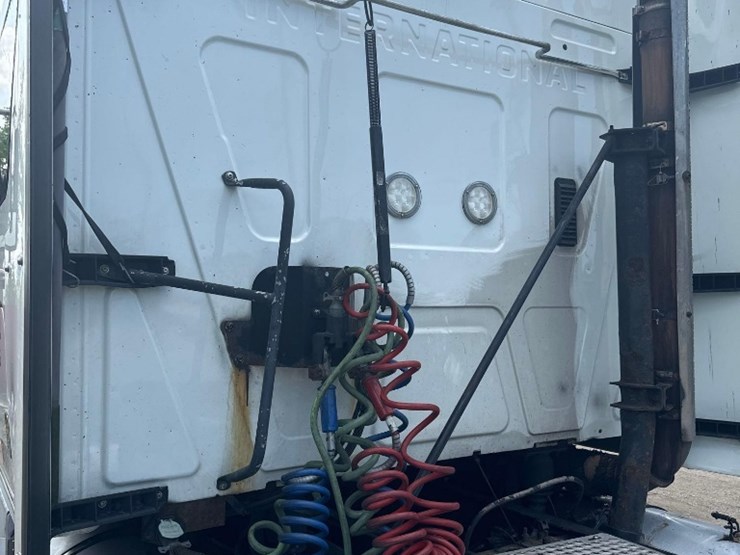 2015-international-prostar-image-10