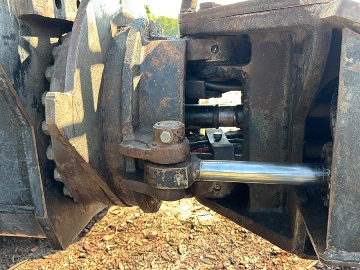 2003-timberpro-tf820e-image-51