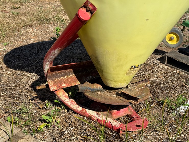 #50-•-#1005-•-3-point-spreader-image-8