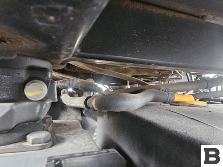 2016-massey-ferguson-7720-image-15