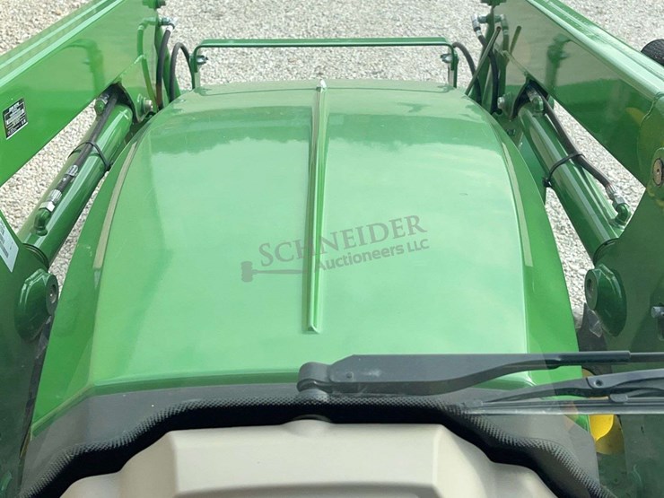 2022-john-deere-5065e-image-47