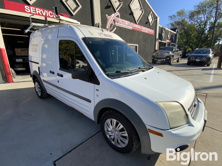 2010-ford-transit-connect-image-3