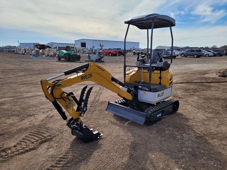 2024-ire20-mini-excavator-image-1