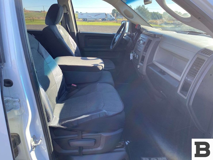 2012-ram-1500-pickup-image-24