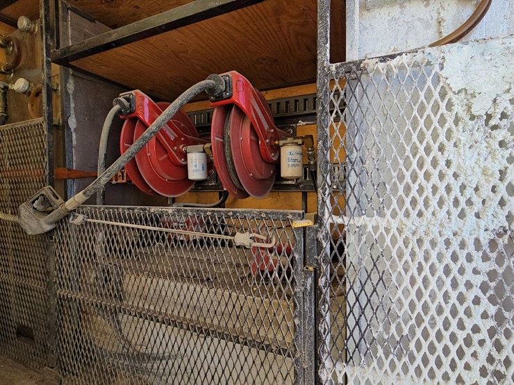 #22329-•-2014-freightliner-m2-106-box-truck-image-98