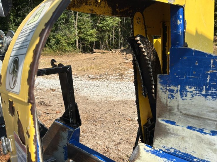 #1875-•-2020-dyna-sc12xp-firewood-processor-image-12