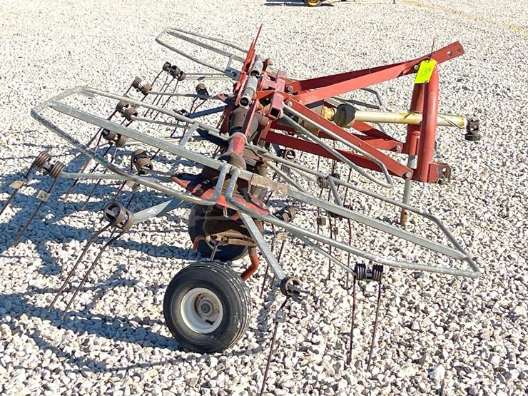 hesston-3717-image-3