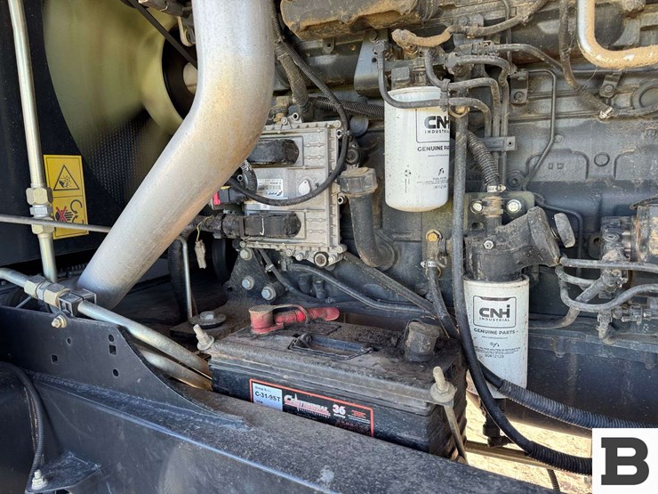 2015-new-holland-speedrower-260-image-51