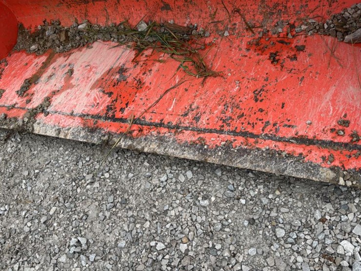 #2402-•-2012-kubota-tractor-image-15