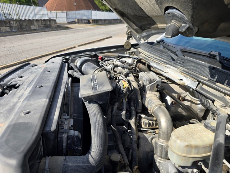 2017-gmc-sierra-3500-image-45