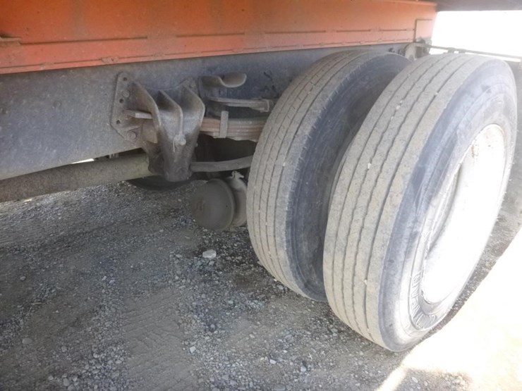 1995-international-4700-image-22