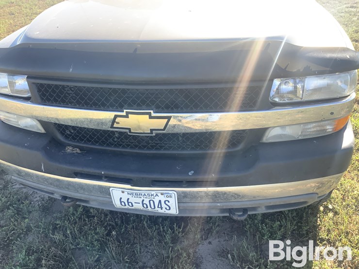 2002-chevrolet-silverado-2500-image-11