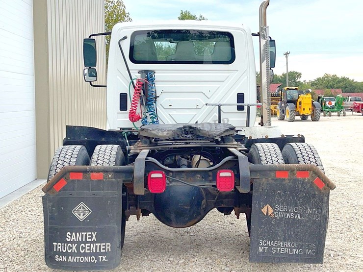 2003-international-durastar-4400-image-7