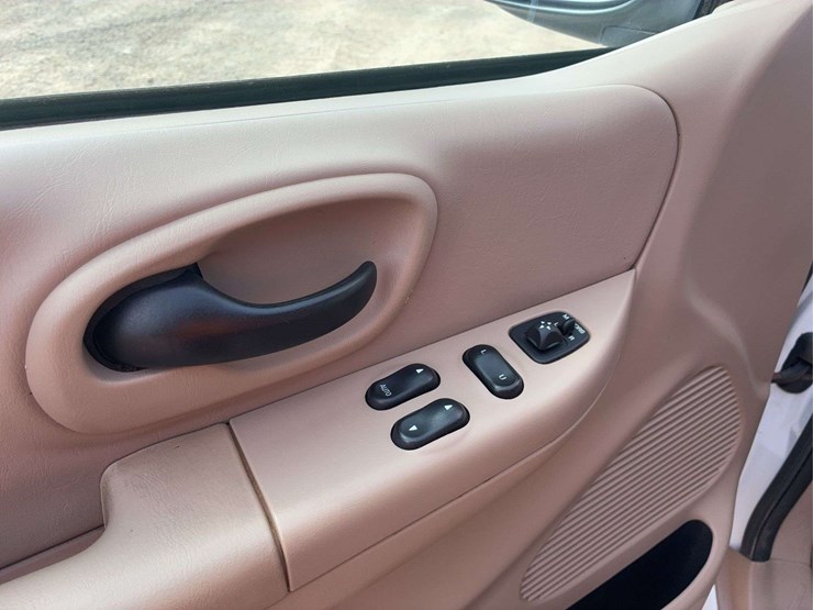 1999-ford-f150-lariat-image-14