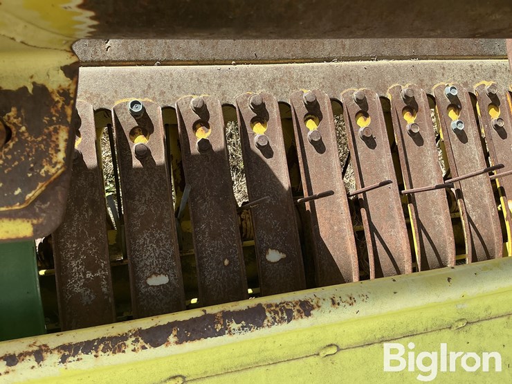 2004-john-deere-630b-image-18