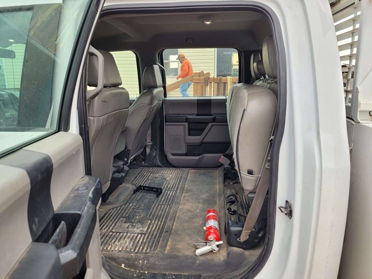 2019-ford-f550-image-8