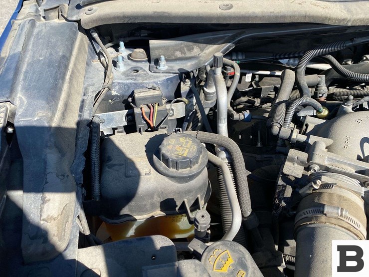 2017-ford-explorer-image-31