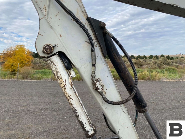 takeuchi-tb135-image-18