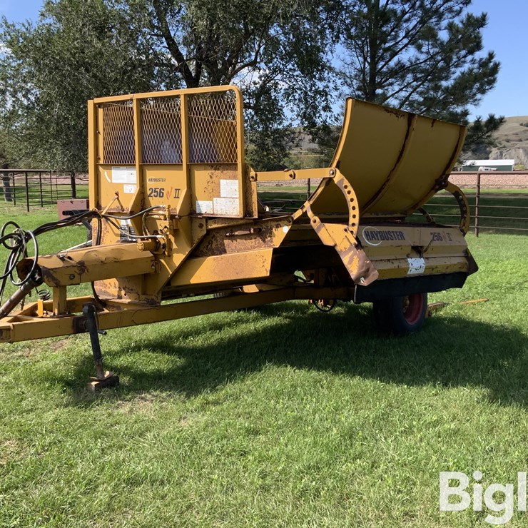 HAYBUSTER 256 PLUS II