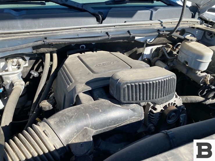 2013-chevrolet-silverado-3500-image-41