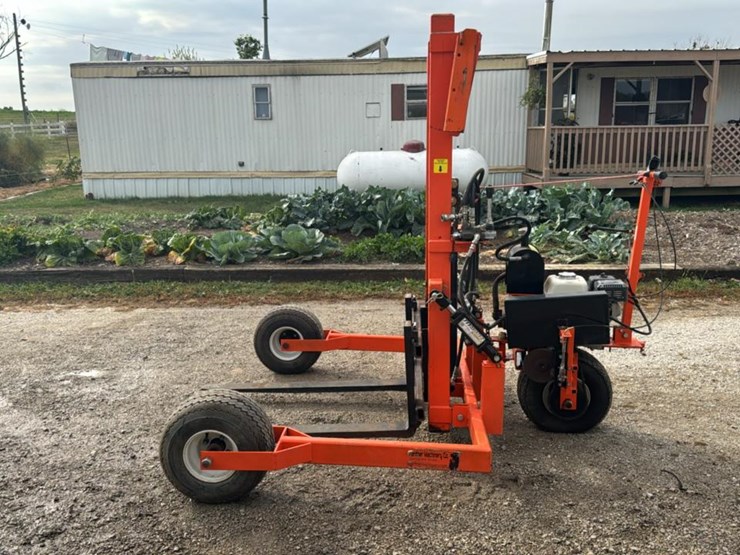 #1356-•-walk-behind-panther-forklift-image-1