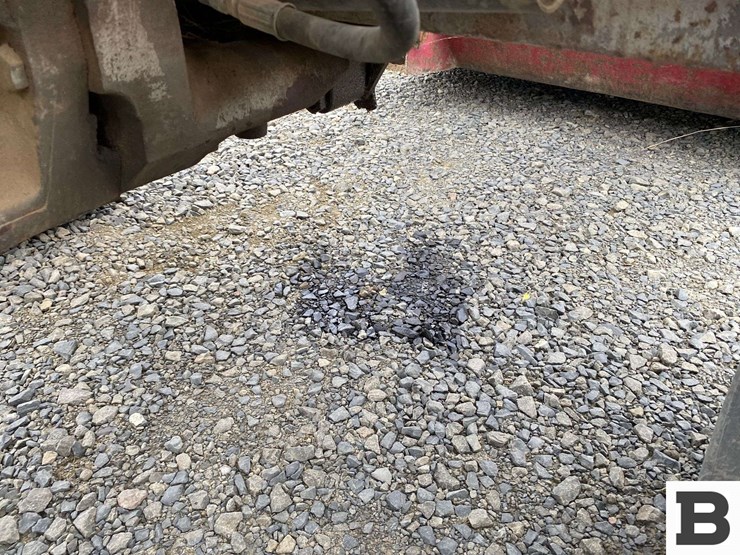 1976-massey-ferguson-245-image-33