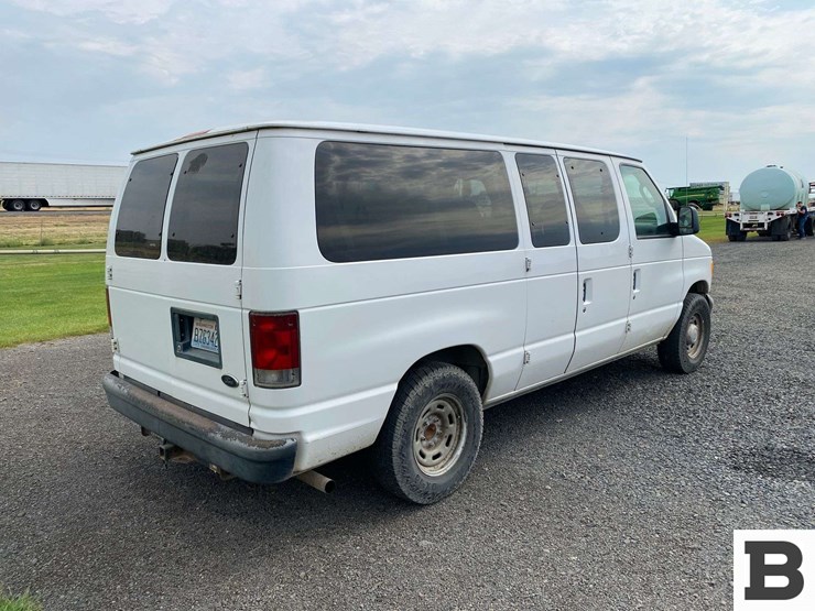 2004-ford-e150-image-4