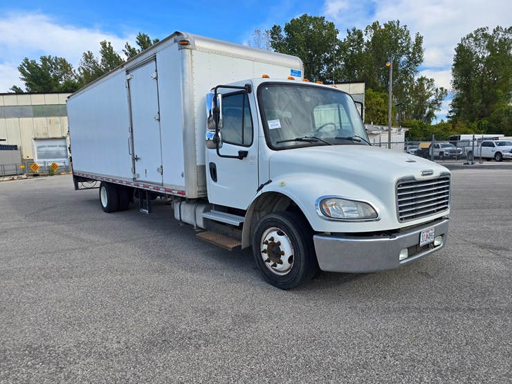 #22329-•-2014-freightliner-m2-106-box-truck-image-43