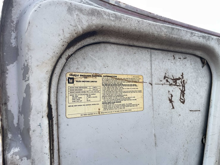 #1374-•-1976-chevrolet-luv-4x4-(has-wi-title)-(of)-image-155